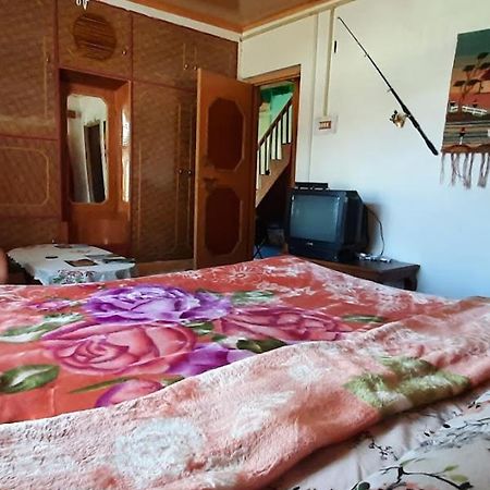 Gurez Retreat Hotel Kanzalwan ภายนอก รูปภาพ